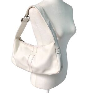 Petusco White Spain Pebbled Leather Shoulder Purse Vintage Satchel Bag